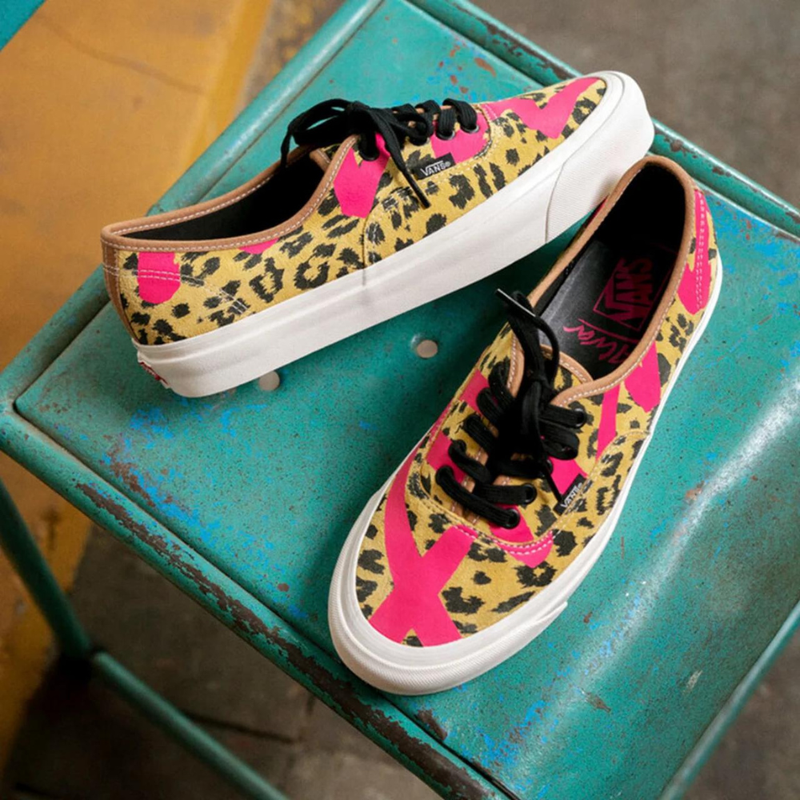 Tênis Vans Authentic 44 DX x Alva Skates Leopard Brownpink