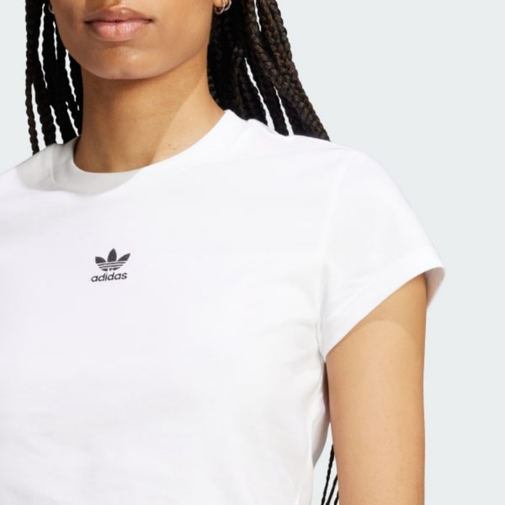 Camiseta Adidas Essentials Slim - detalhes