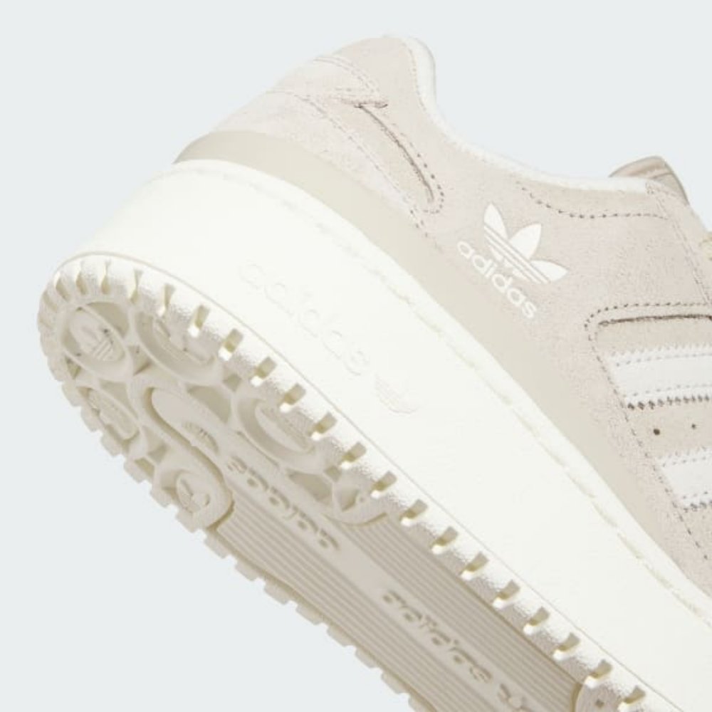tenis adidas forum bold stripes off white 1
