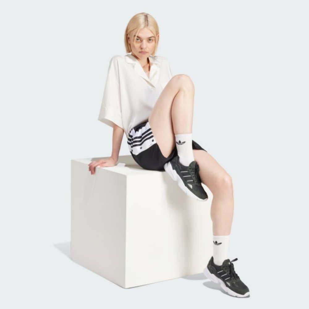 Shorts Adidas Adibreak – Estilo Esportivo e Conforto