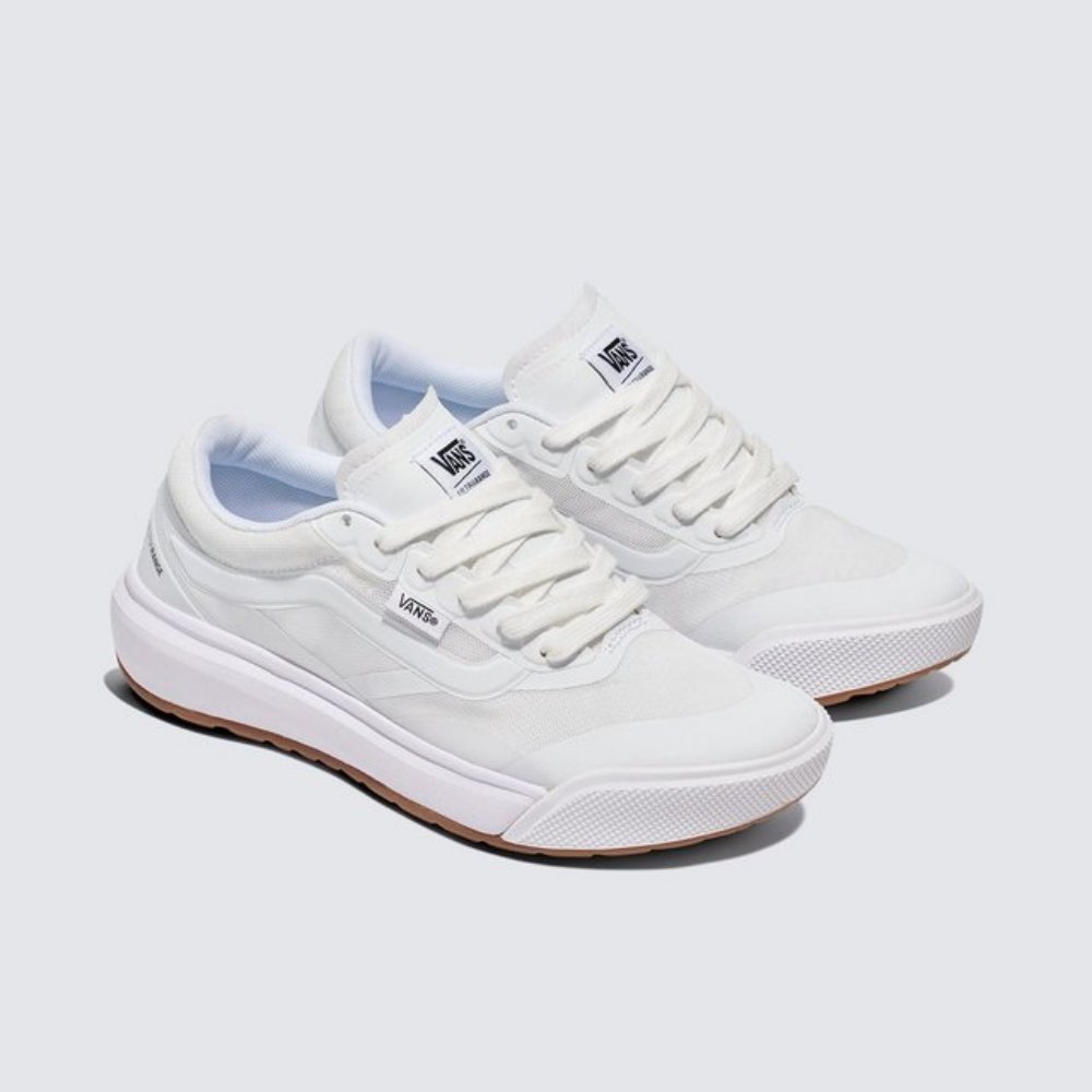 Tênis Vans Ultrarange RW 2.0 MTE True White - detalhe lateral e entressola