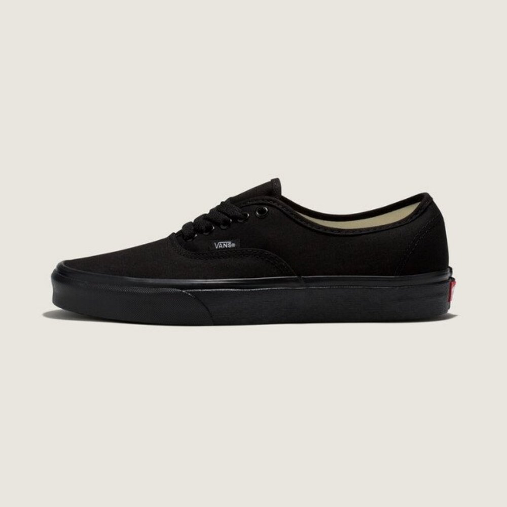 tenis vans authentic black black 01