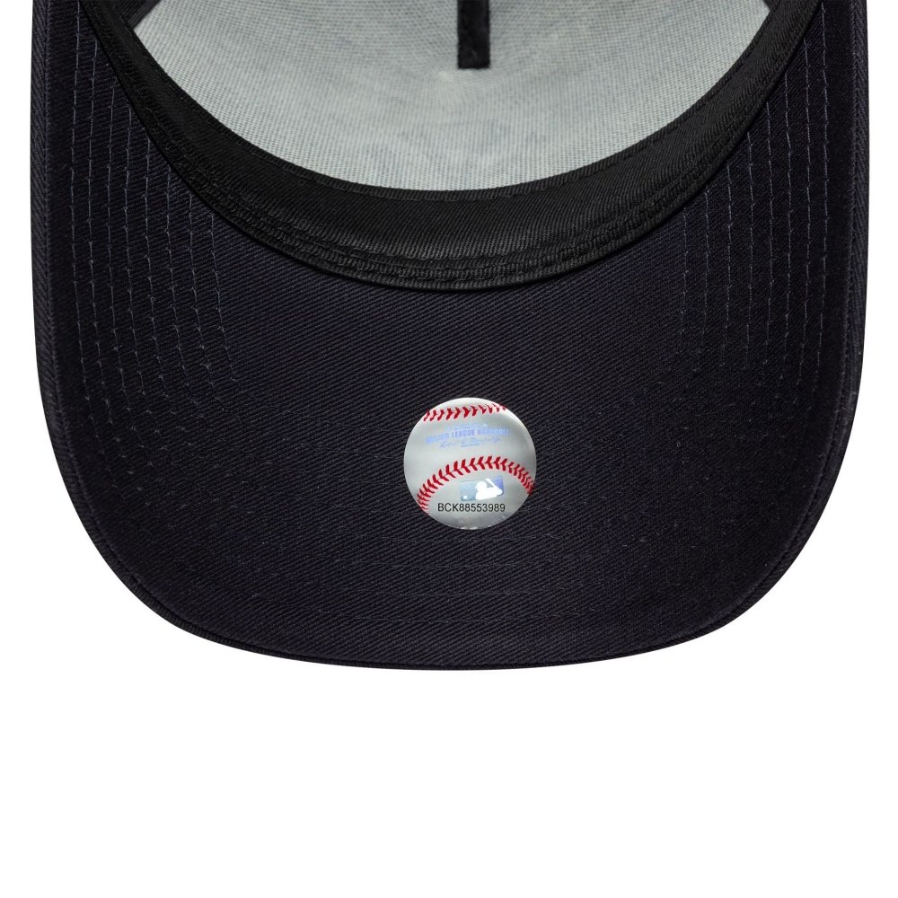 bone new era yankees outline 9forty e-frame trucker marinho 1