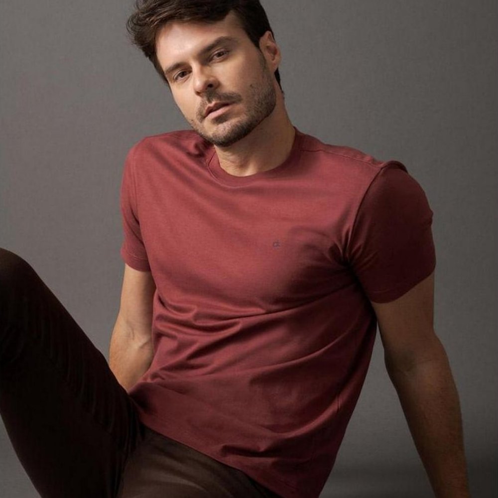 camiseta calvin klein meia malha cksm108 bordo2