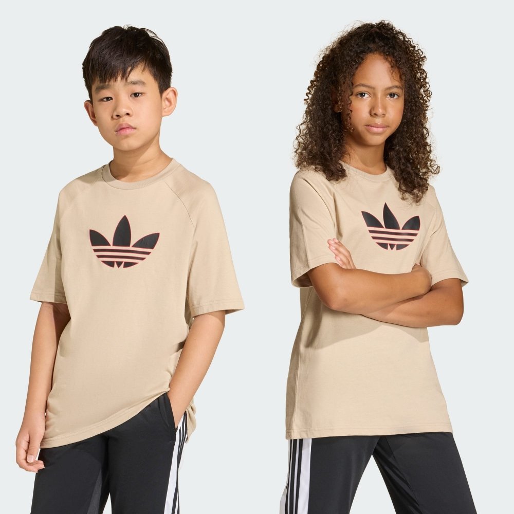 camiseta adidas folgada trefoil bege 1