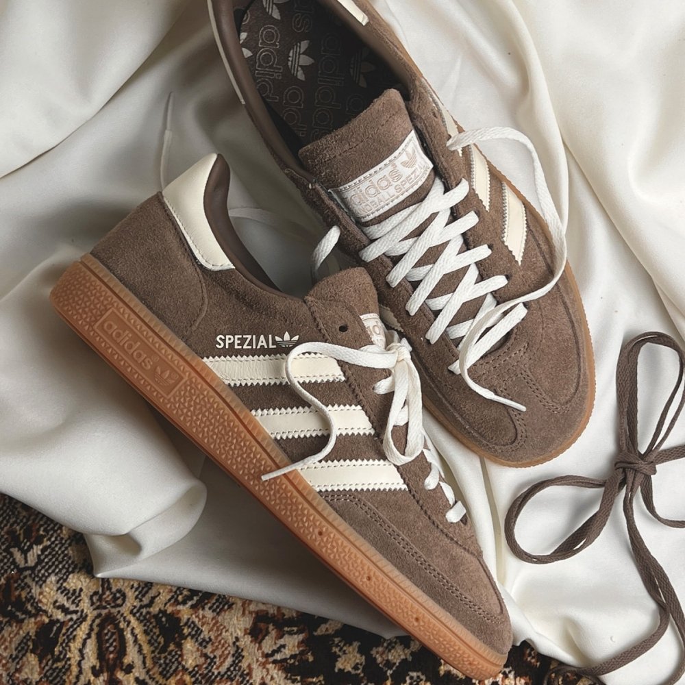 tenis adidas handball spezial marrom 1