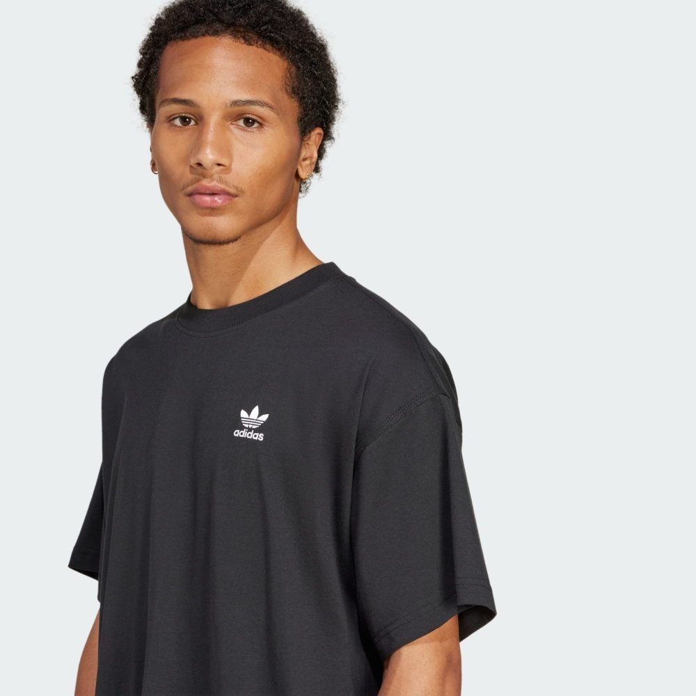 camiseta adidas trefoil essentials oversized preta 2