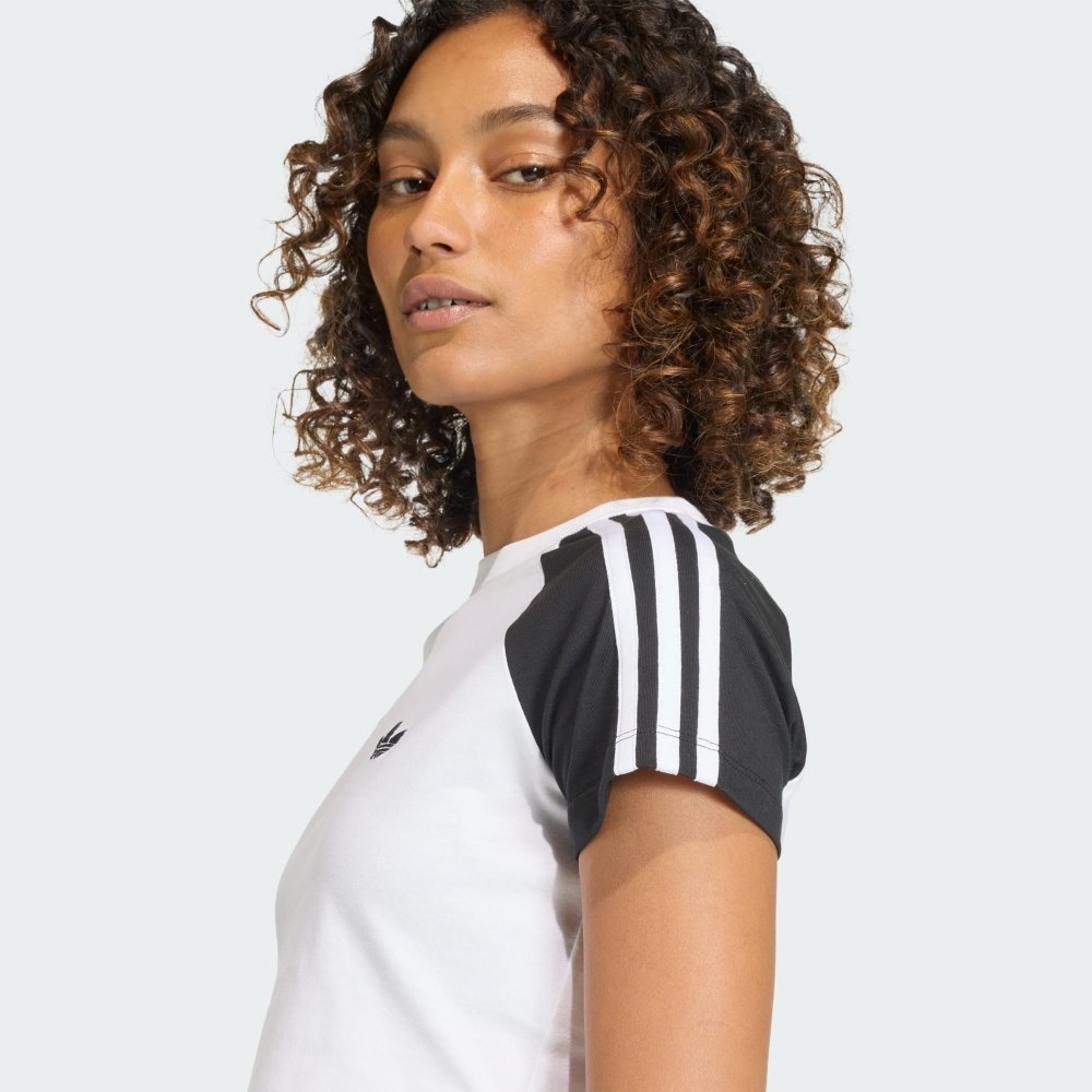camiseta adidas baby look branca 3