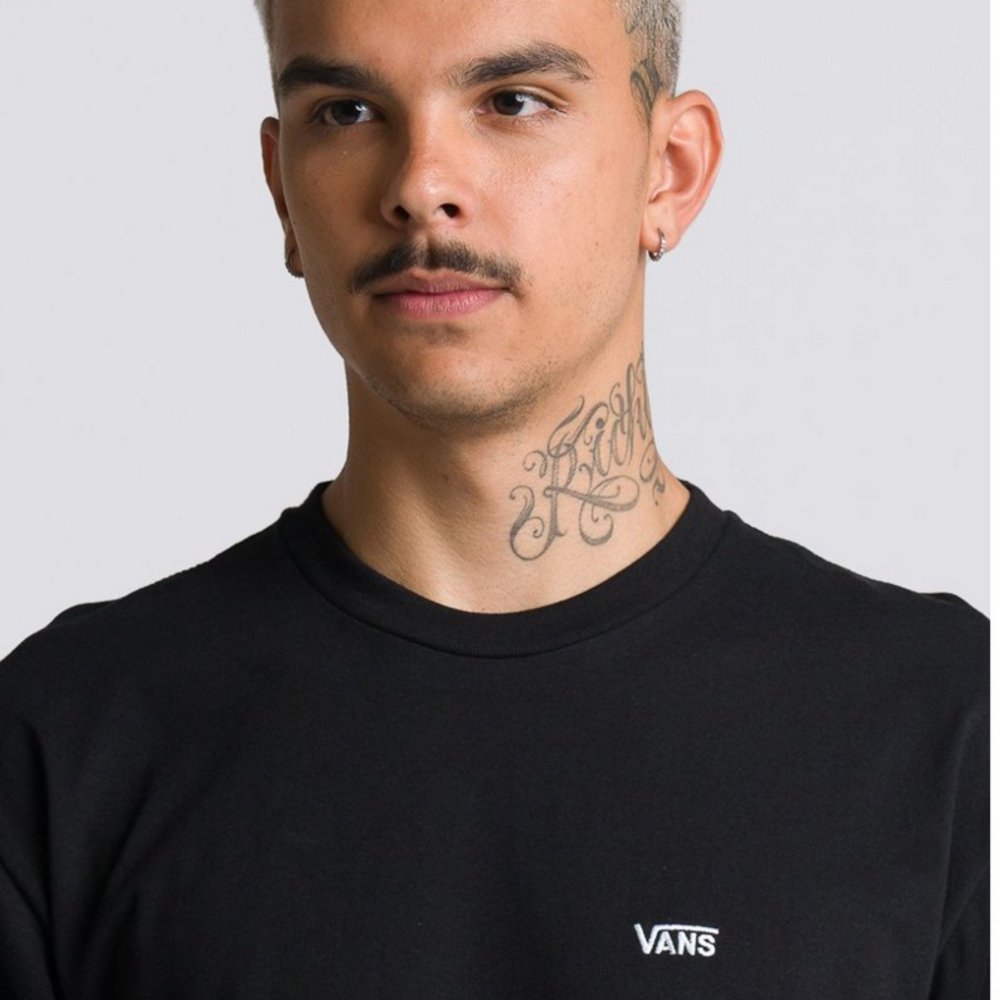 camiseta vans core basics preta 1