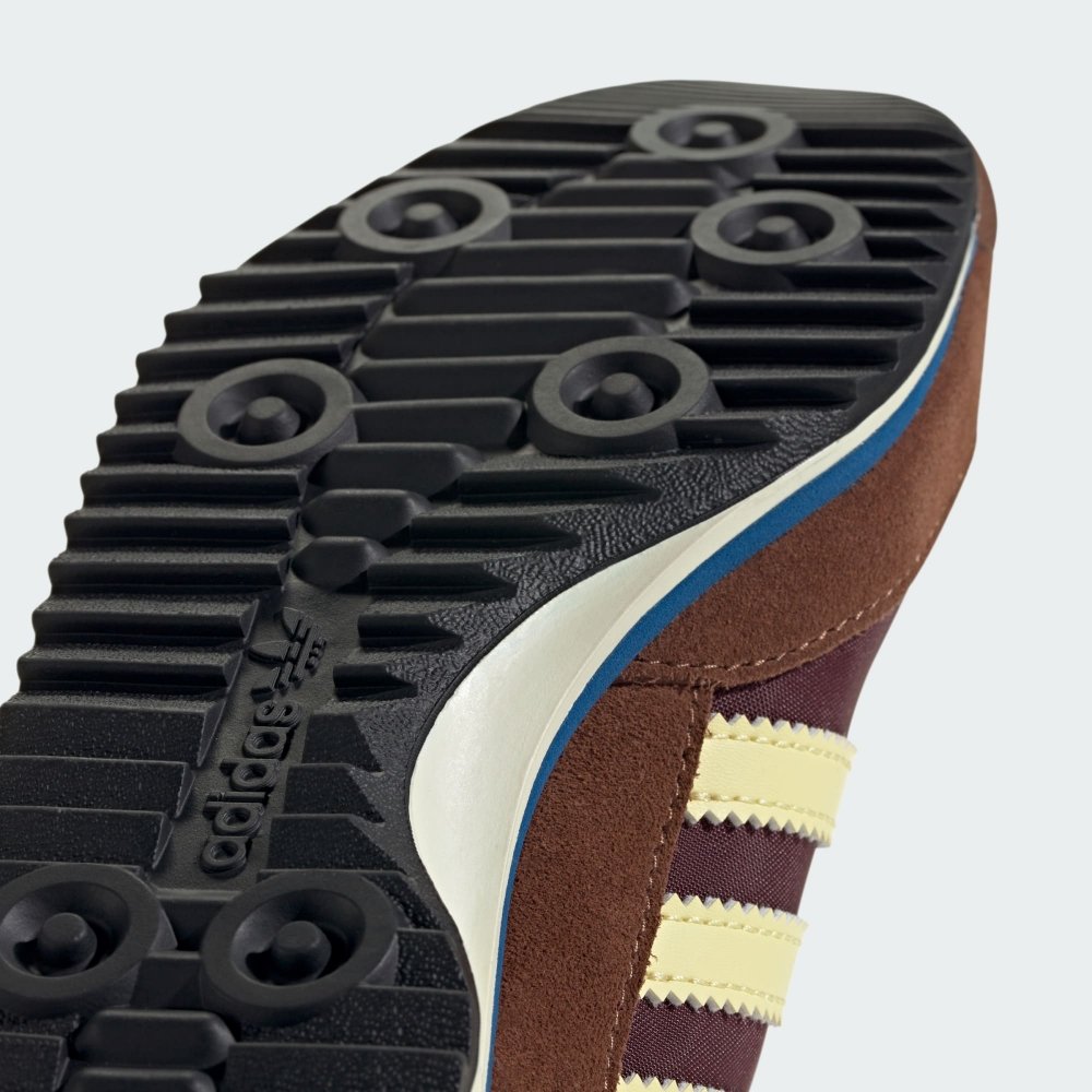 tenis adidas sl72 og marrom detalhe traseiro
