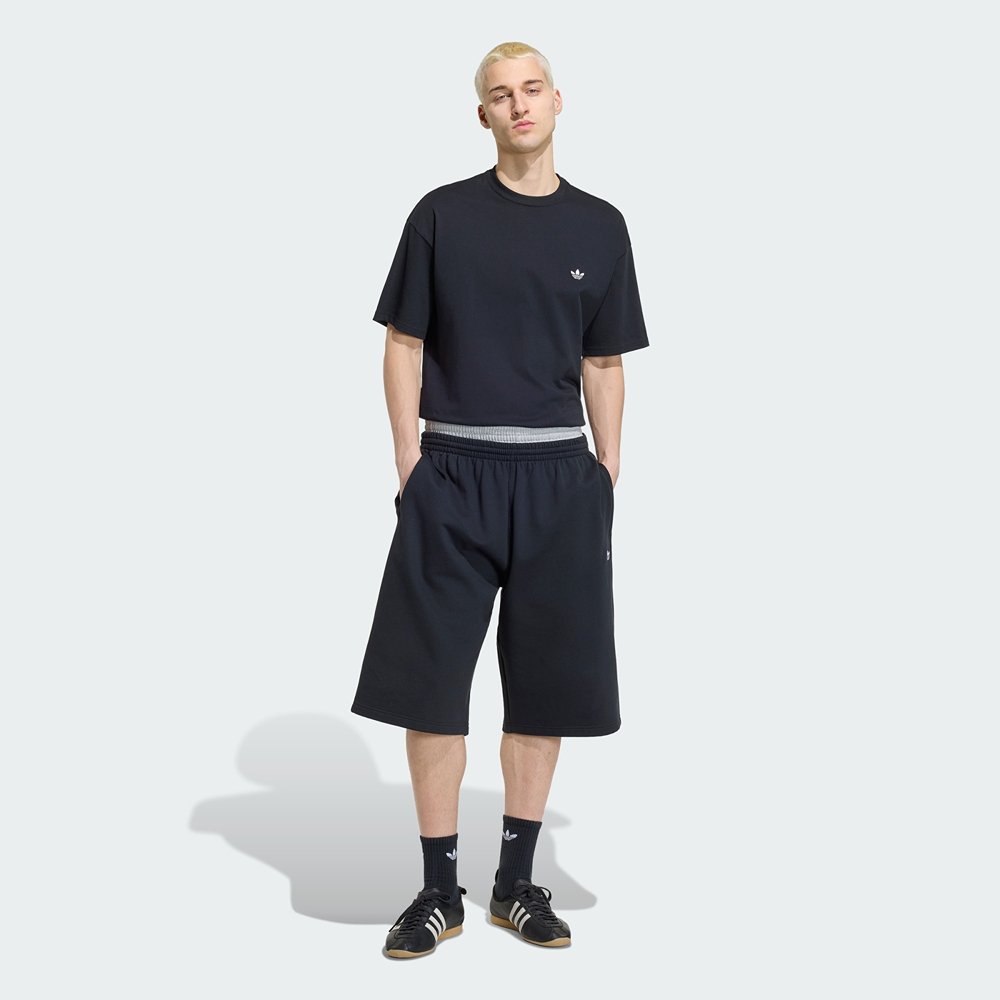 camiseta adidas ombros caidos modelagem folgada trefoil essentials preto 2