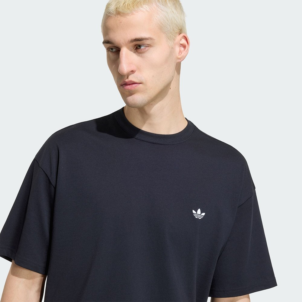 camiseta adidas ombros caidos modelagem folgada trefoil essentials preto 3
